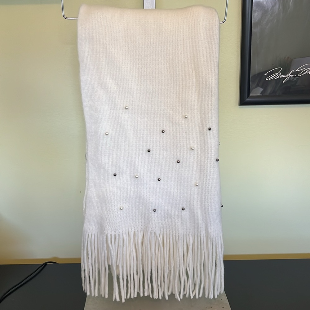 Cejon Winter White Beaded Scarf